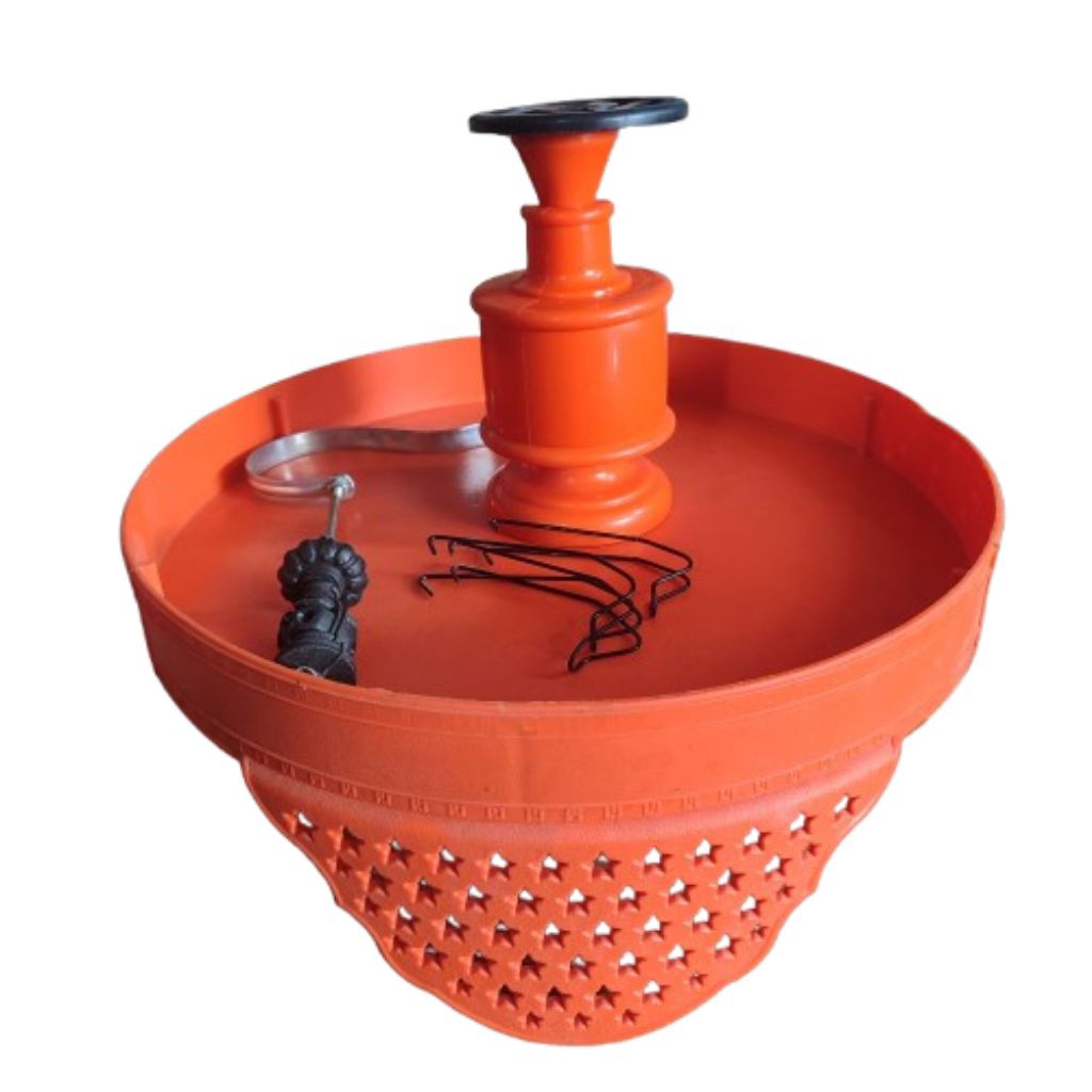 TEBOK PLASTIK LOVEBIRD DM 33CM MOTIF BINTANG+ PION + KLEM KAWAT + GANTUNGAN TEBOK LOVEBIRD FULLSET