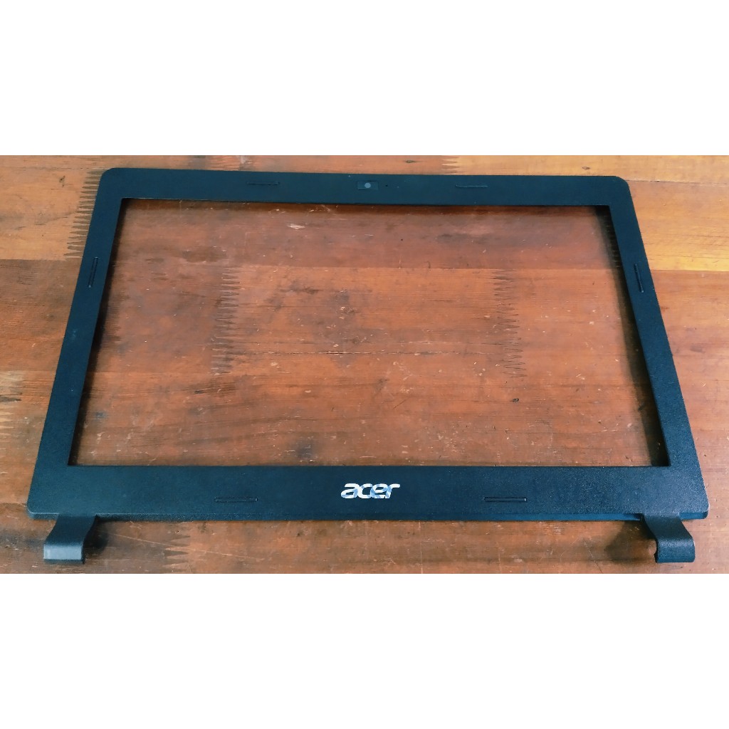 Casing Frame LCD Bezel Depan Laptop Acer Aspire Z3-451