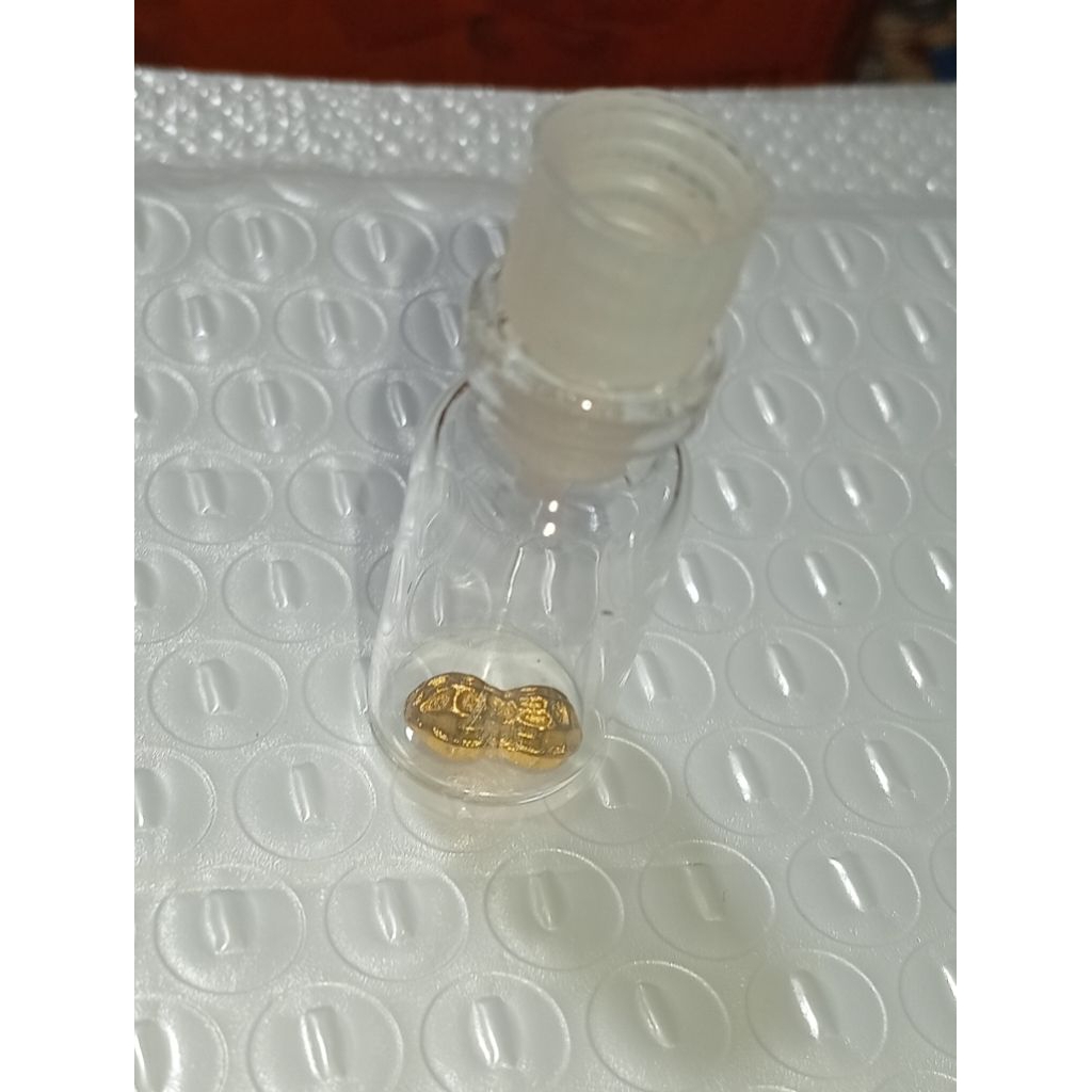 temuan alam besi kuning kacang emas