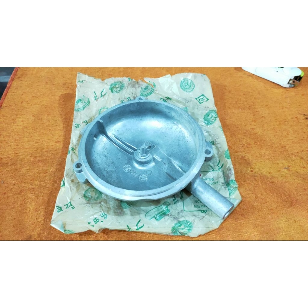 TUTUP KOPLING VESPA PX