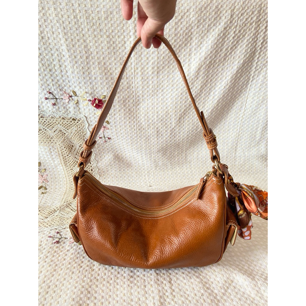Lauren Ralph Lauren vintage halfmoon shoulder bag English tan