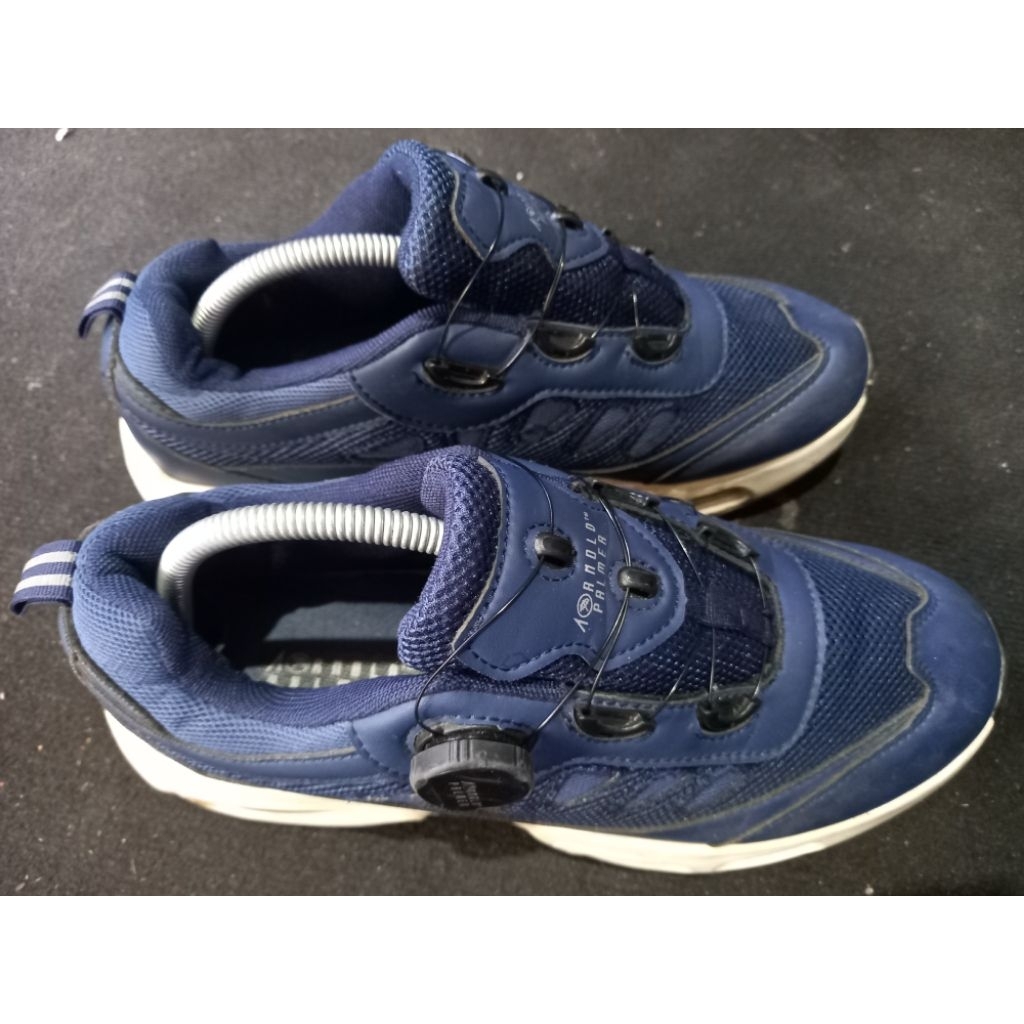 sepatu BOA arnold palmer