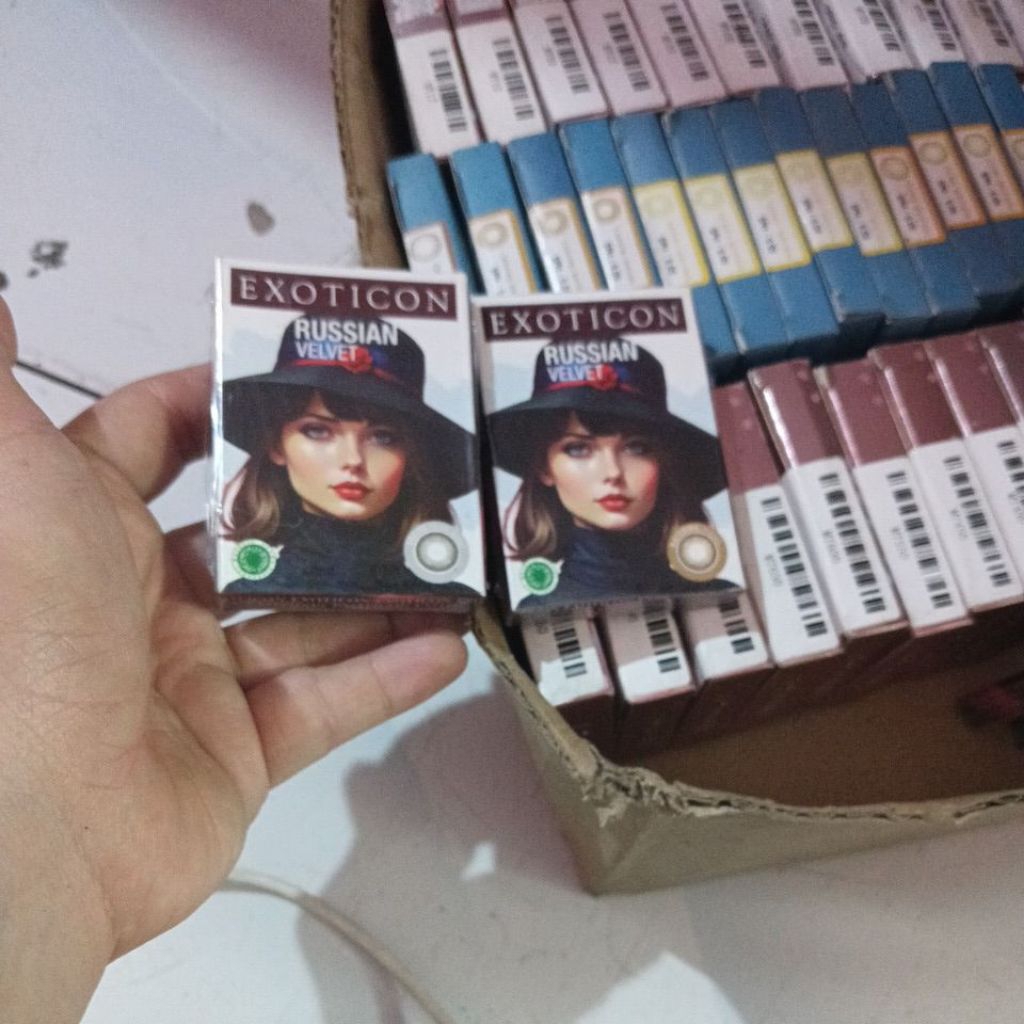 Soft lens exoticon russian velvet