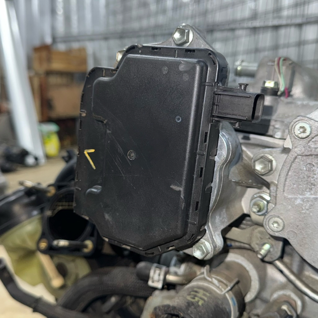 Valve matic valve lift controller toyota Altis cvt 1.8 cc 2ZR 1800 cc 222A0-37023 original copotan b