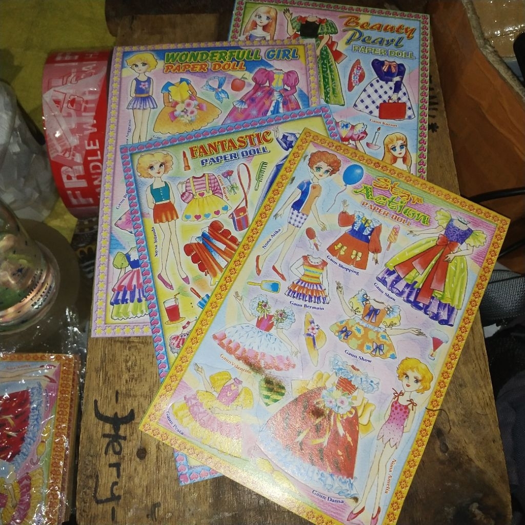 BK BONEKA KERTAS KECIL SUPER JADUL LANGKA BACKGROUND WARNA MURAH!!! MAINAN BP BONGKAR PASANG LIMITED