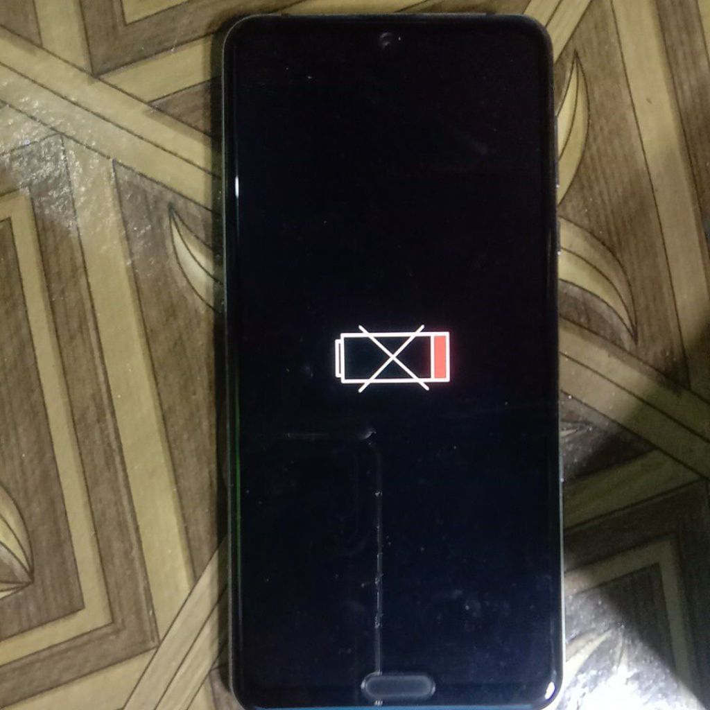 sharp aquos zeta SH-04H minus