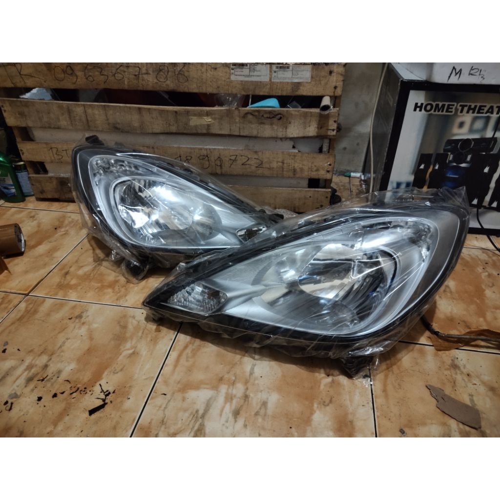 headlamp lampu depan honda jazz 2012