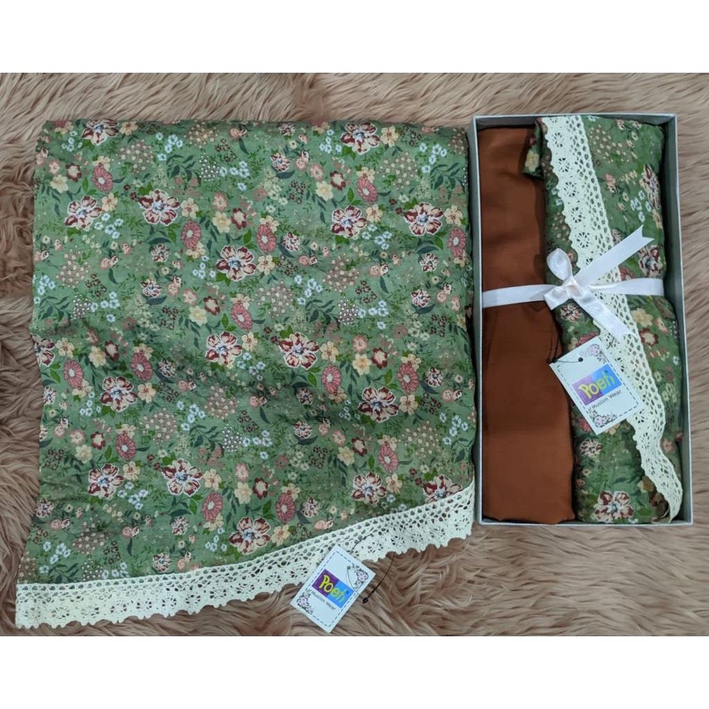 Mukena silky Poeti. Motif premium silk Original Brand POETI.kemasan box. poeti.