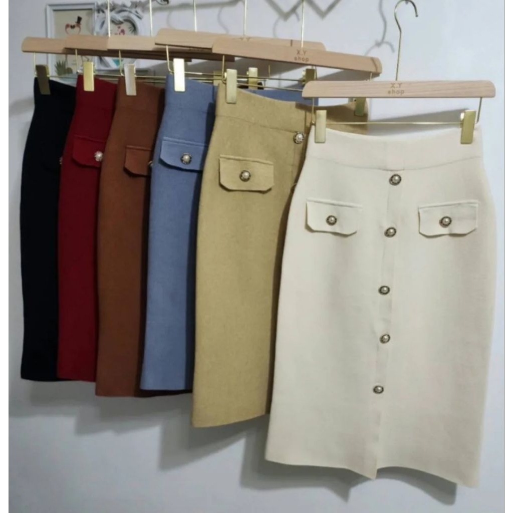 Rok rajut span kancing