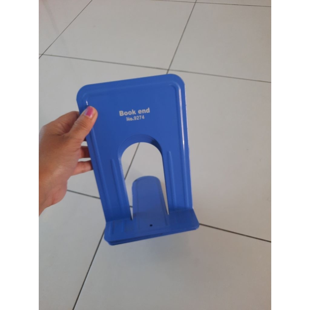 SEKAT BUKU/PENYANGGA BUKU/PEMBATAS BUKU BESI