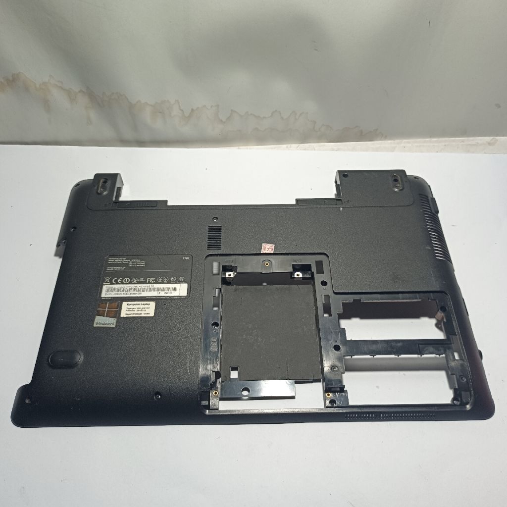 Bottom Casing Cassing Case Kesing bagian bawah laptop Samsung NP270 270E 275E NP270E4V NP275E4V