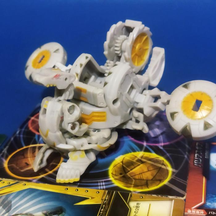 Bakugan Lumagrowl + Barias Gear set SegaToys