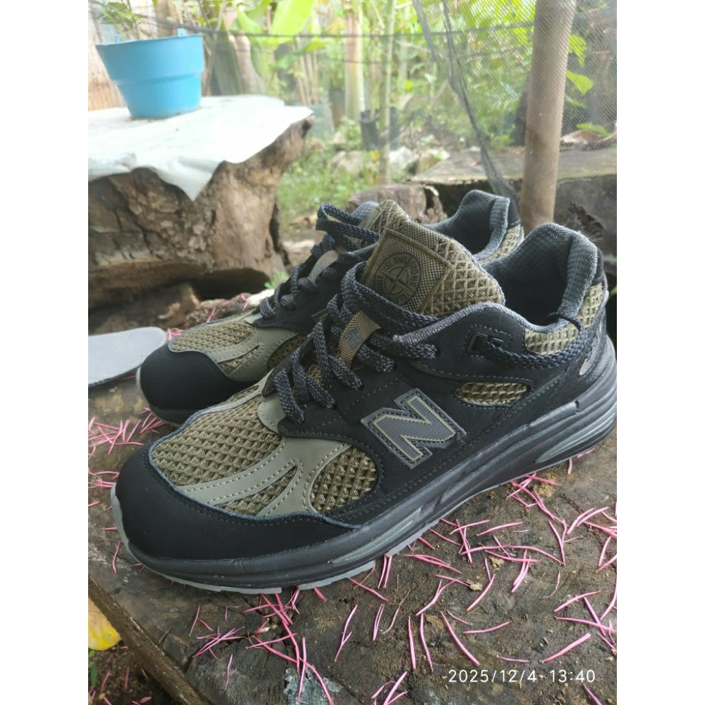 Sepatu Outdoor second
