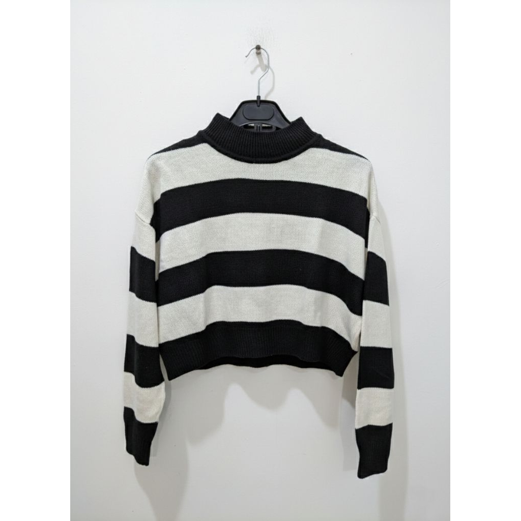 Sweater Crop top Merk H&M_OriginalBrand