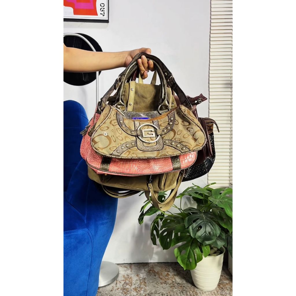 Batch 26 vintage y2k bag