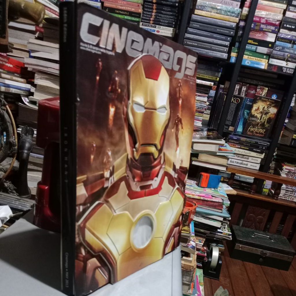 CINEMAGS _ IRON MAN