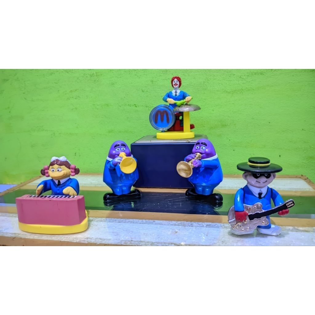 McDoodle Band - 5 Pcs Takeall . Figure by MCD