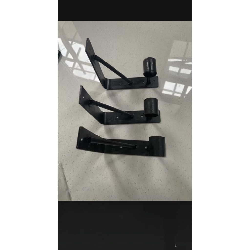 BESI AMBALAN UNTUK GANTUNGAN BAJU DAN PAPAN