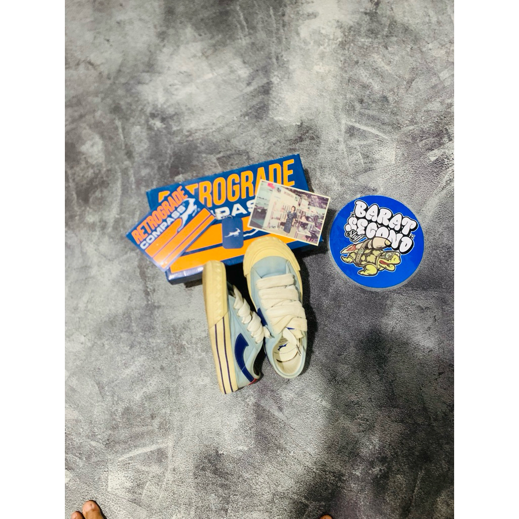 sepatu compas retrograde baby blue