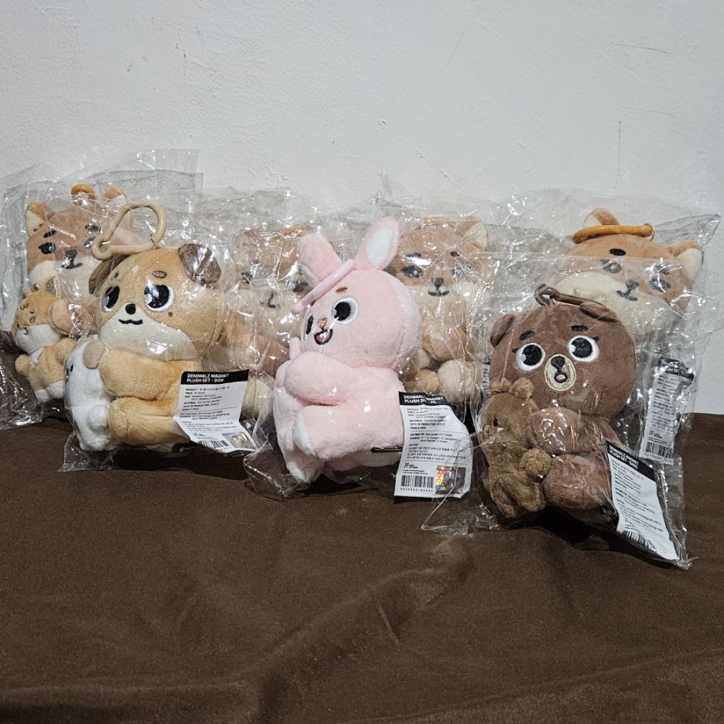 [SEALED] DAY6 DENIMALZ MAGNET PLUSH SET