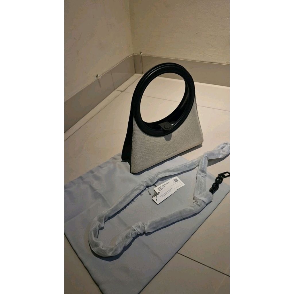 tas wanita charles n keith