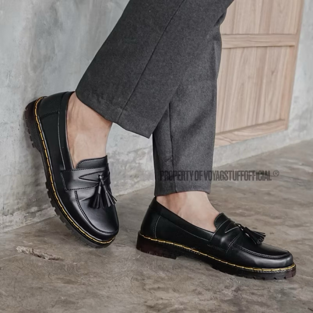Voyagstuffofficial - Star Rise V1 Sepatu Slip On Pria Penny Loafers Boots Kulit Black, sepatu hitam 