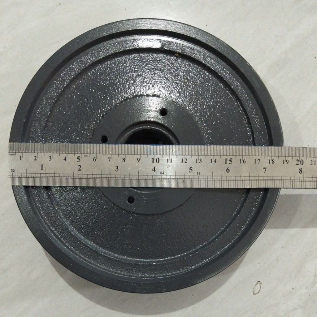 Asli Main Pulley kampas 2 Lingkaran 19cm. Lubang dalam 4 cm. Yanmar YZC TF-105 dan YST-DX TF-85