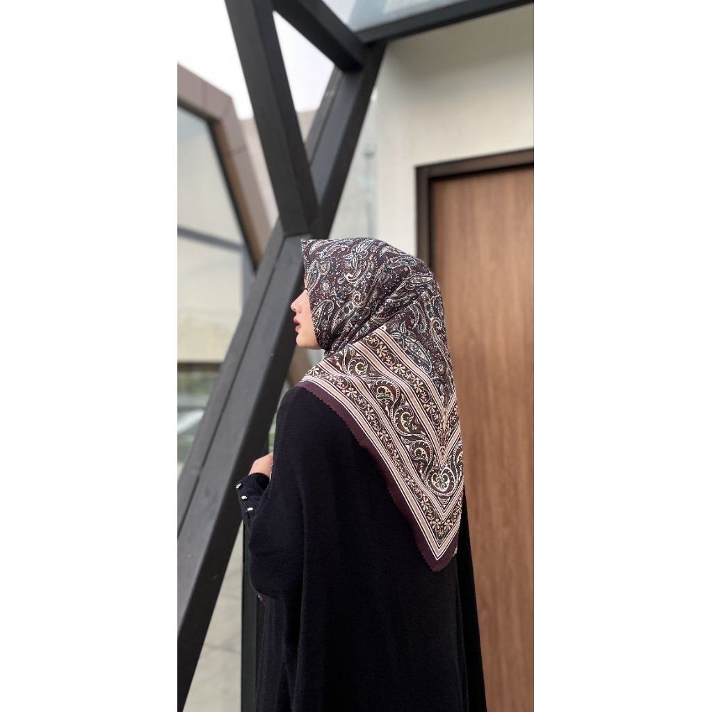 hijab etnic/hijab segi empat motif turki/jilbab segi empat /kerudung segi empat