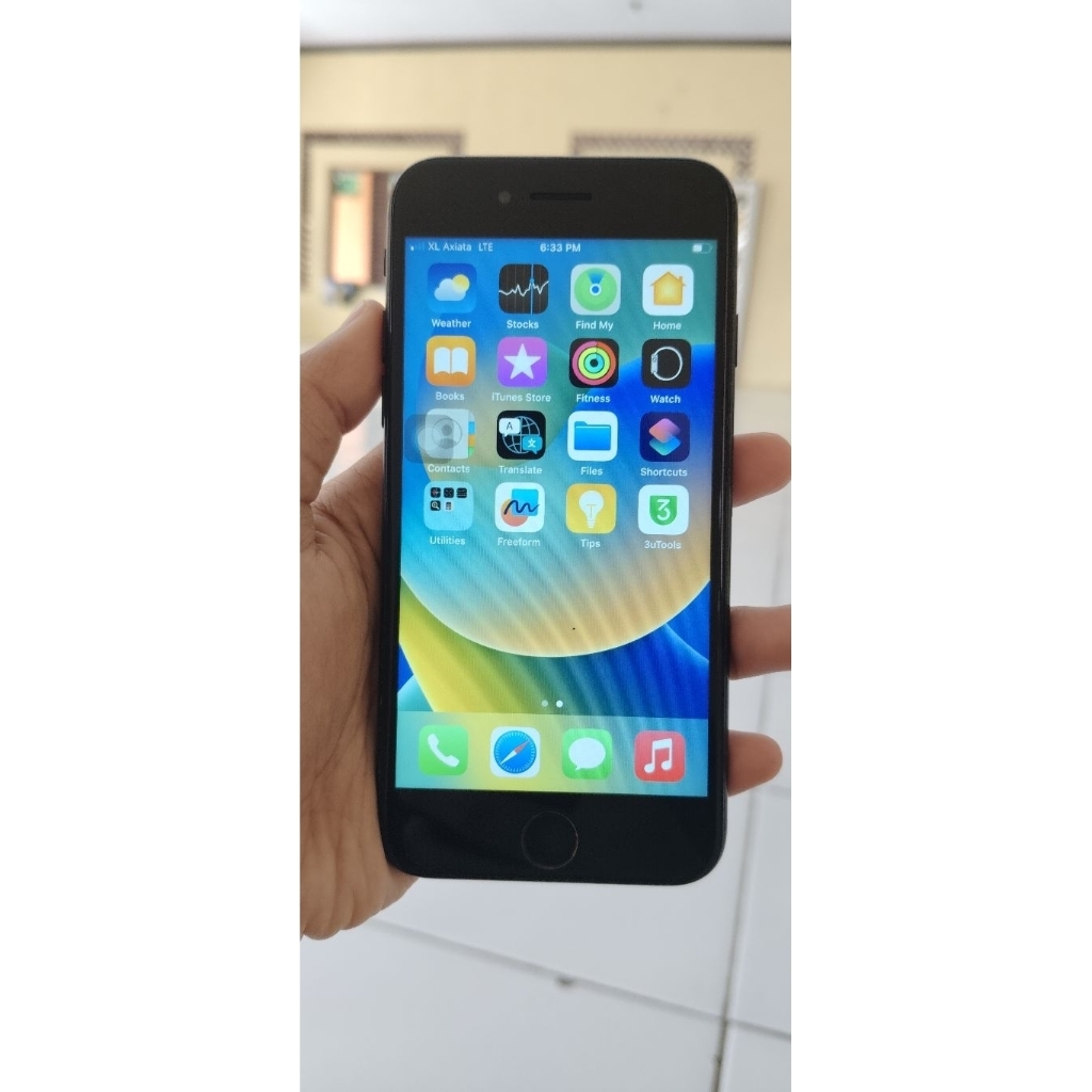 HP IPHONE 8 64GB BISA SEMUA KARTU/ALL OPERATOR TERMURAH BERKUALITAS HARGA TERJANGKAU
