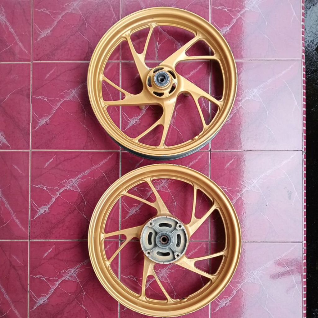 velg pelek pelk resing depan belakang honda cbr 150 new facelift warna gold bekas original