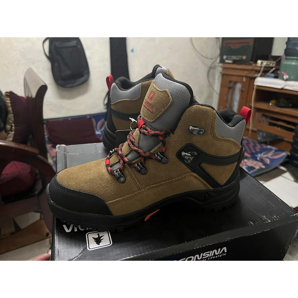 Sepatu Gunung Consina Hiker Pro