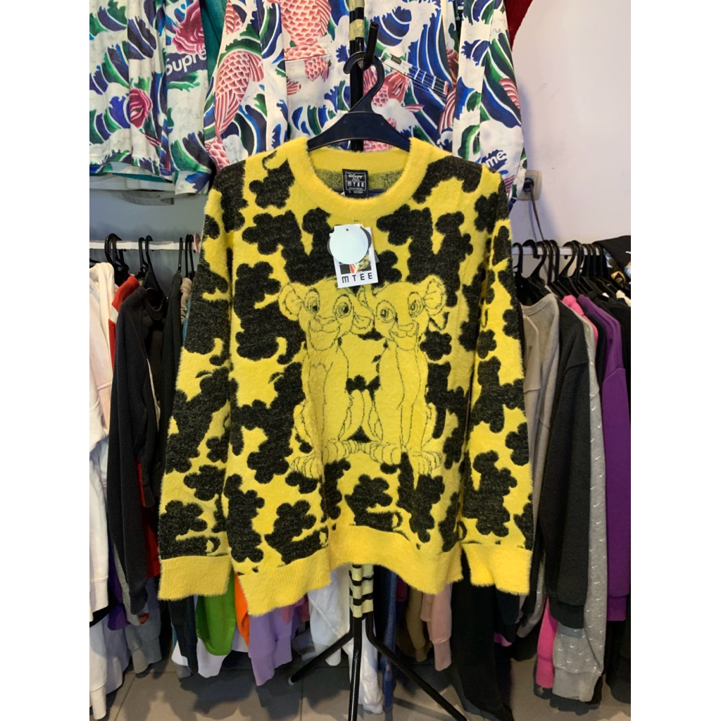 sweater rajut fuzzy disney simba//knitwear motif//rajut karakter