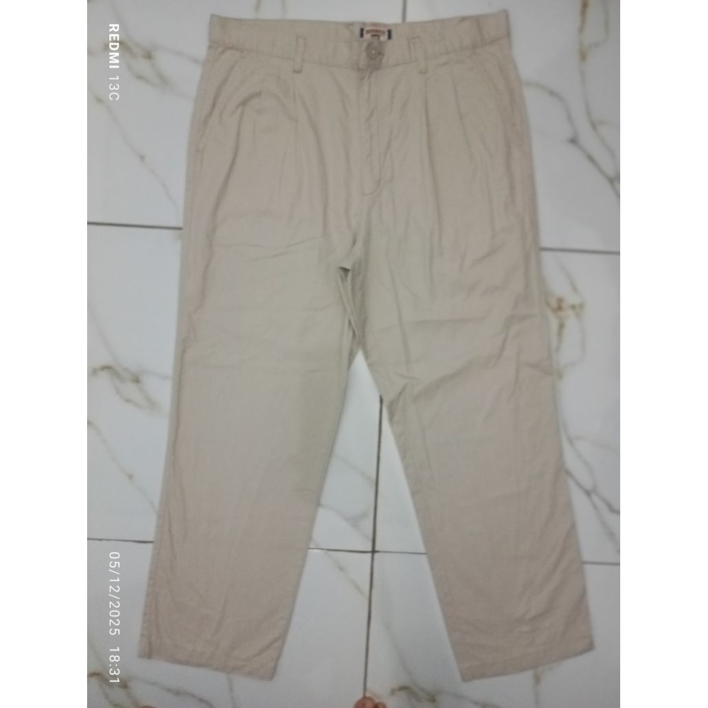 preloved celana panjang chino pria Lee