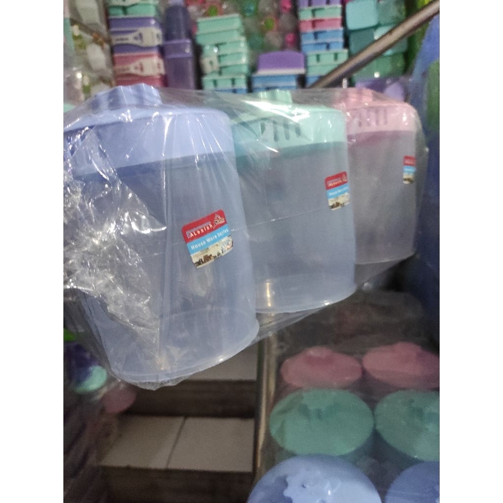 Teko plastik ukuran 1 liter/ teko air/ teko es