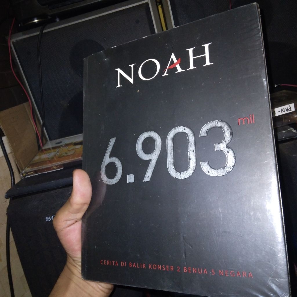 Buku Noah 6.903 segel mulus original