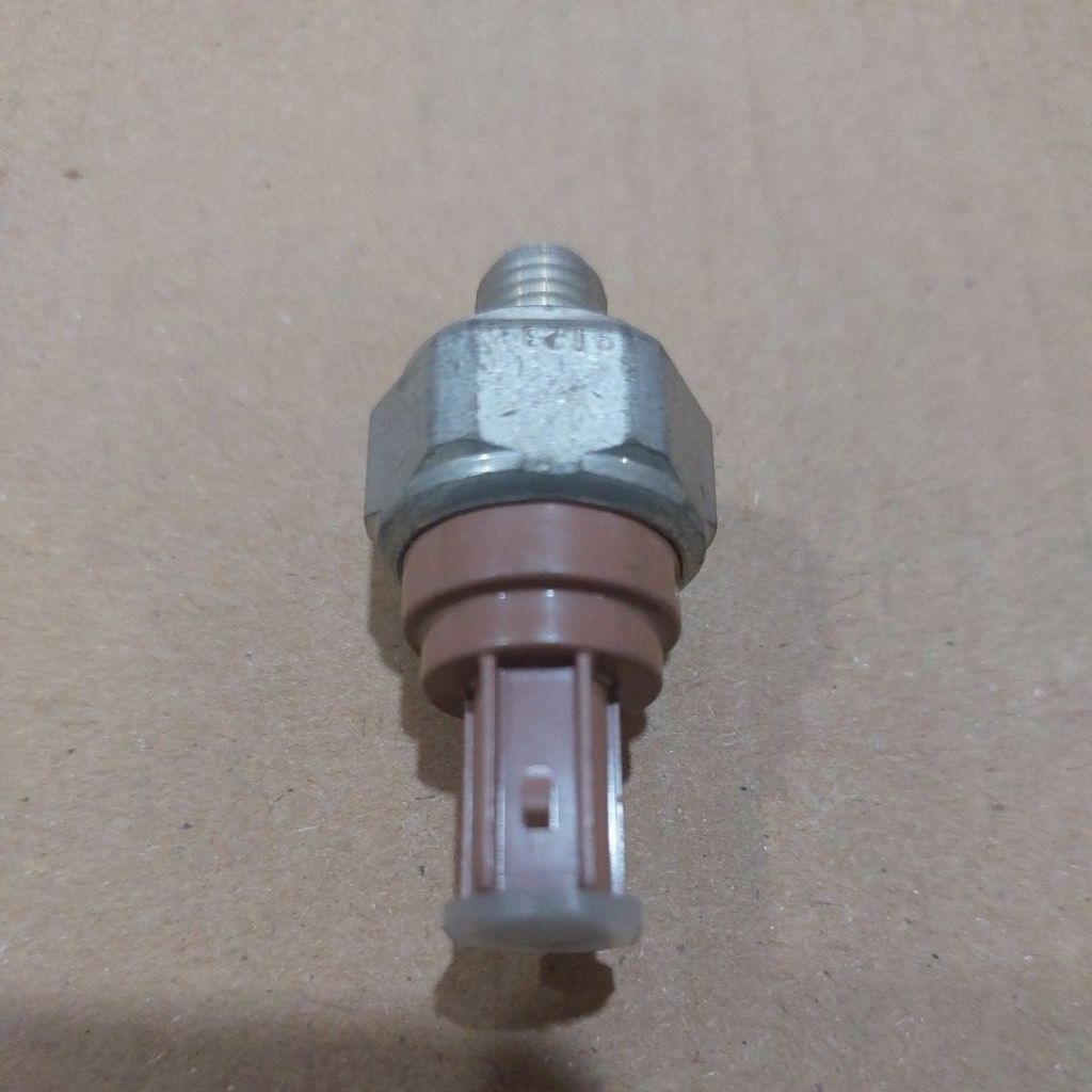 Switch Oli mobil Honda Jazz City Freed Brio