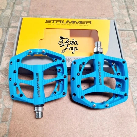 PEDAL SEPEDA MTB STRUMMER NYLON AS BESAR BIRU SPAREPART SEPEDA TERMURAH