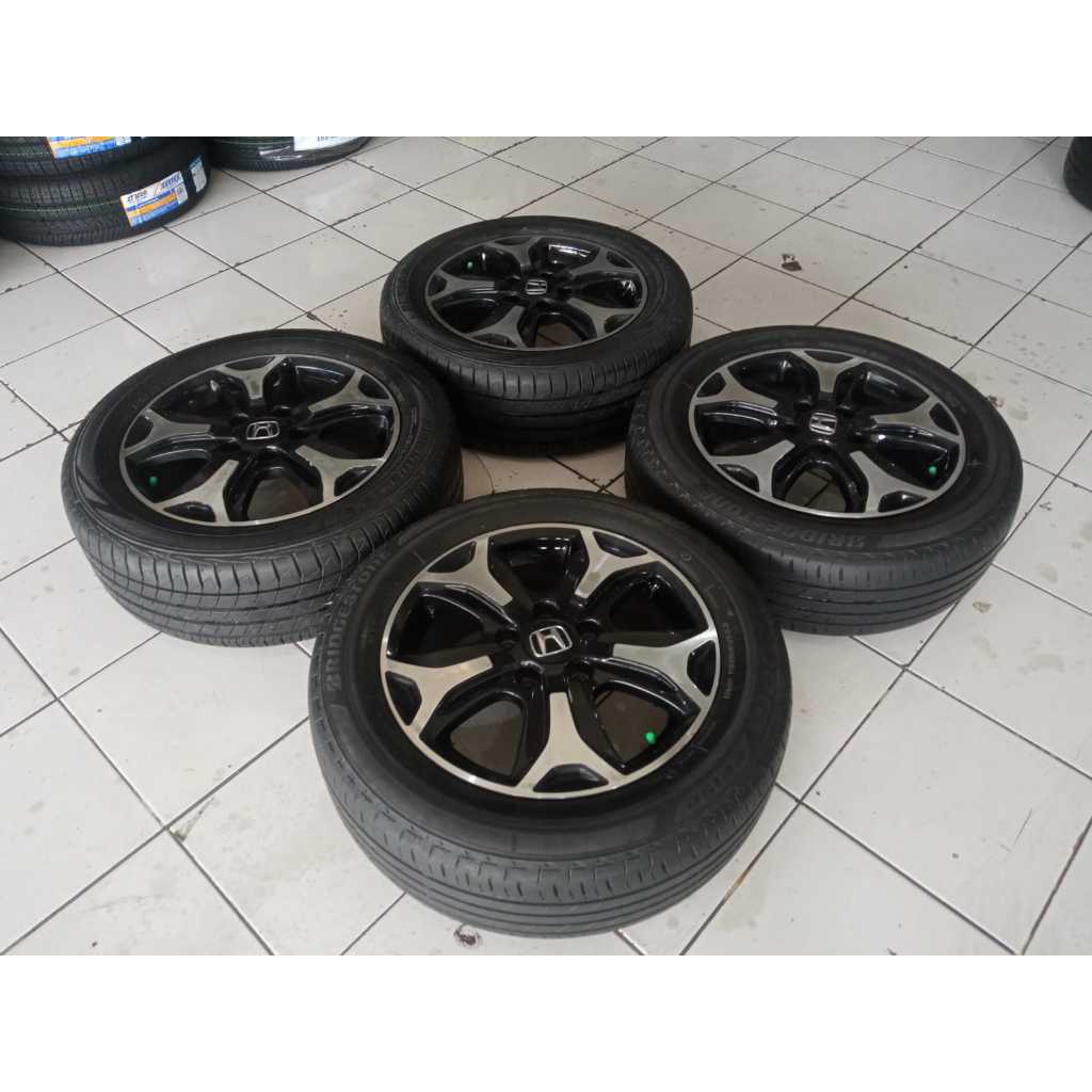 VELG MOBIL BEKAS COPOTAN HONDA BRV R16 H5X114,3 + BAN