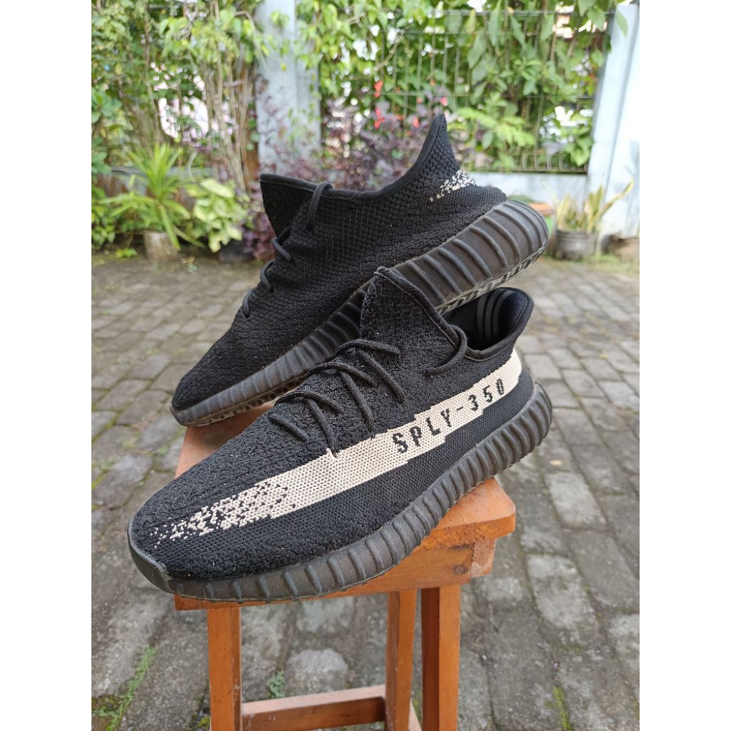 adidas yeezy 350 oreo