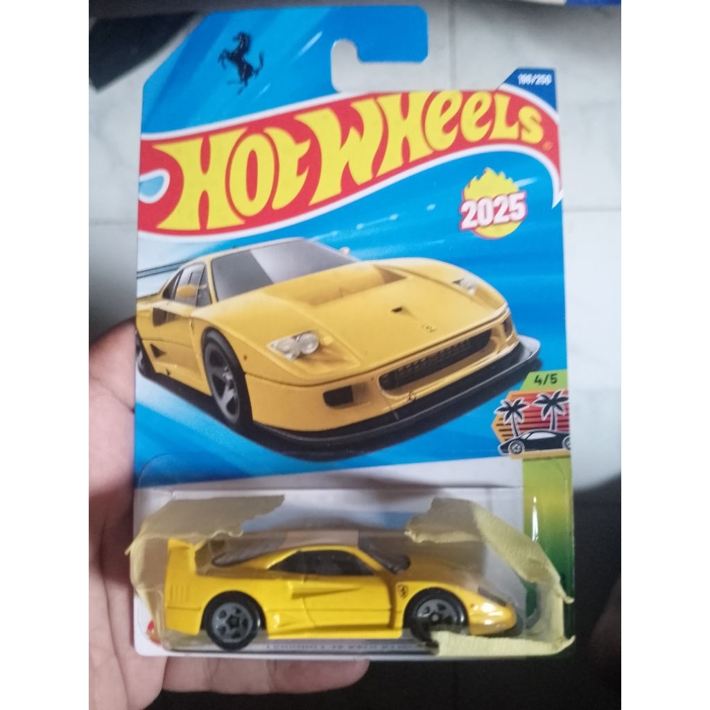Hot Wheels Ferrari F40 kuning