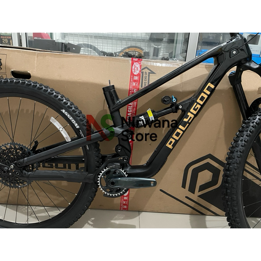 Frameset Polygon Collosus N8