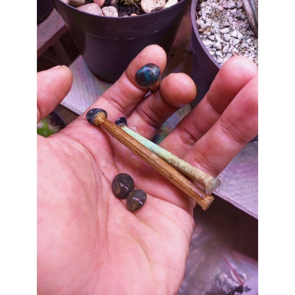 Batu Akik Bacan Minion Pola Kasar Murah