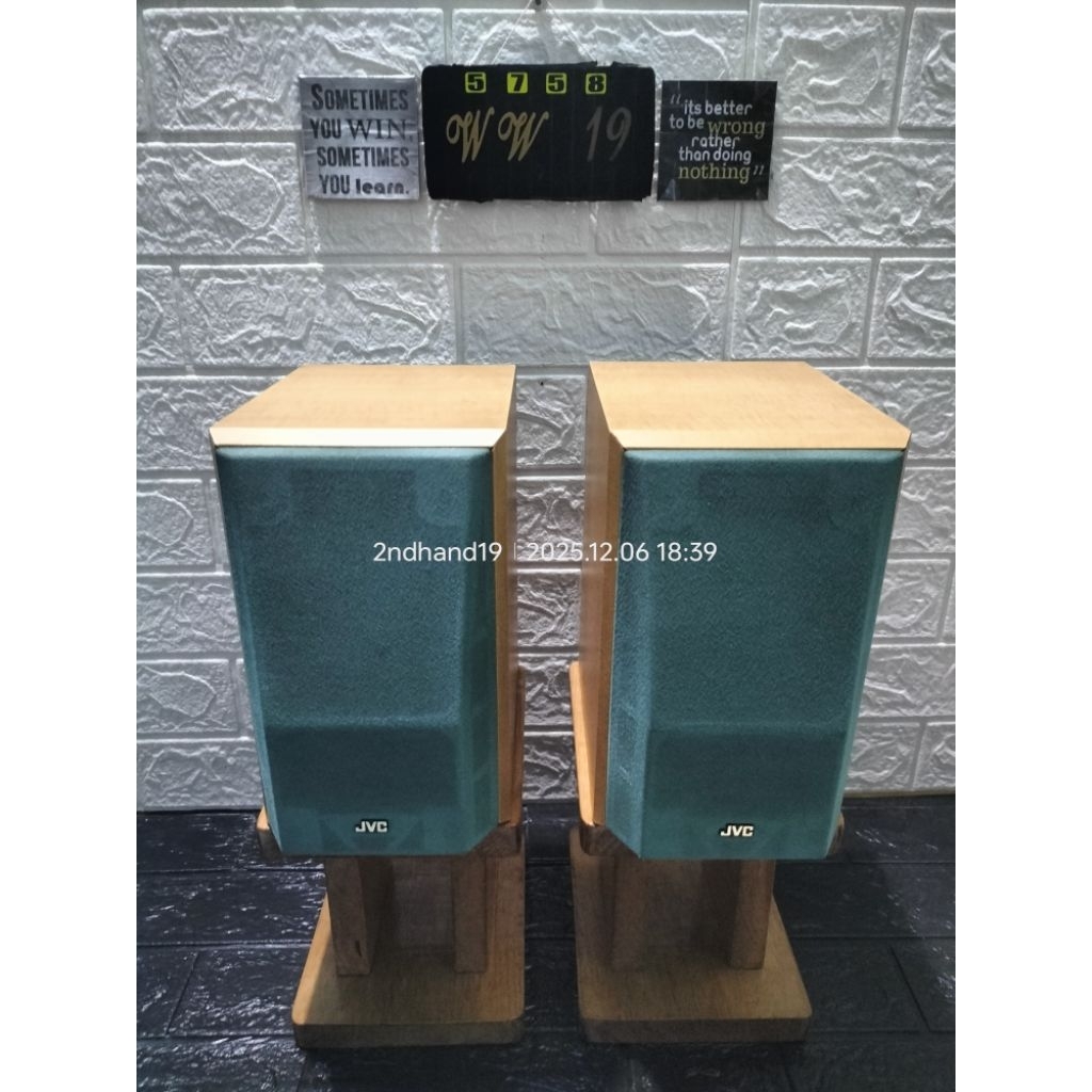 Speaker JVC pasif Bookshelf size bekas / second