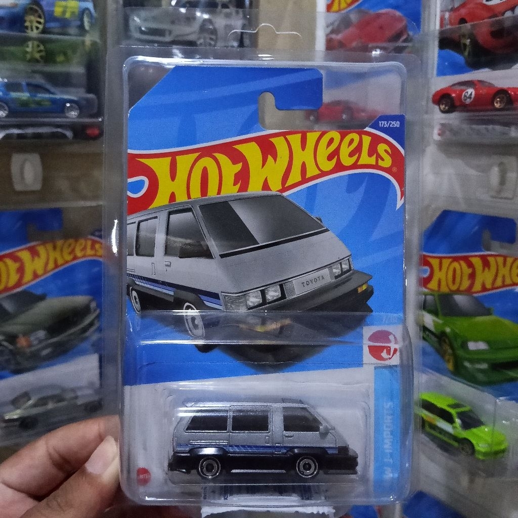 Hotwheels Toyota van