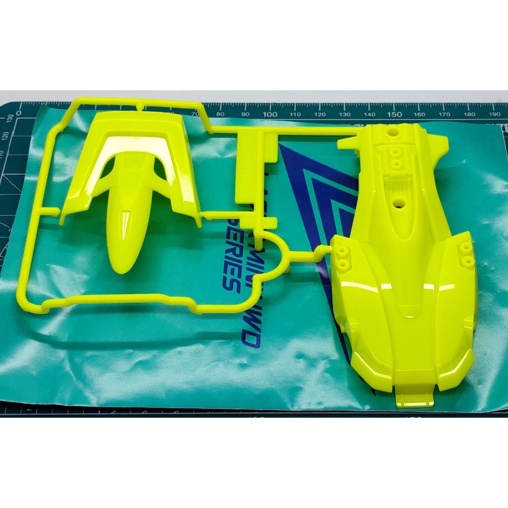 Tamiya 95637 Lord Spirit Body Parts Set Night Neon Color Edition