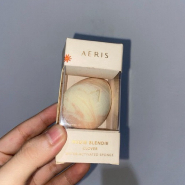 Aeris Nudie Blendie Clover Beauty Blender