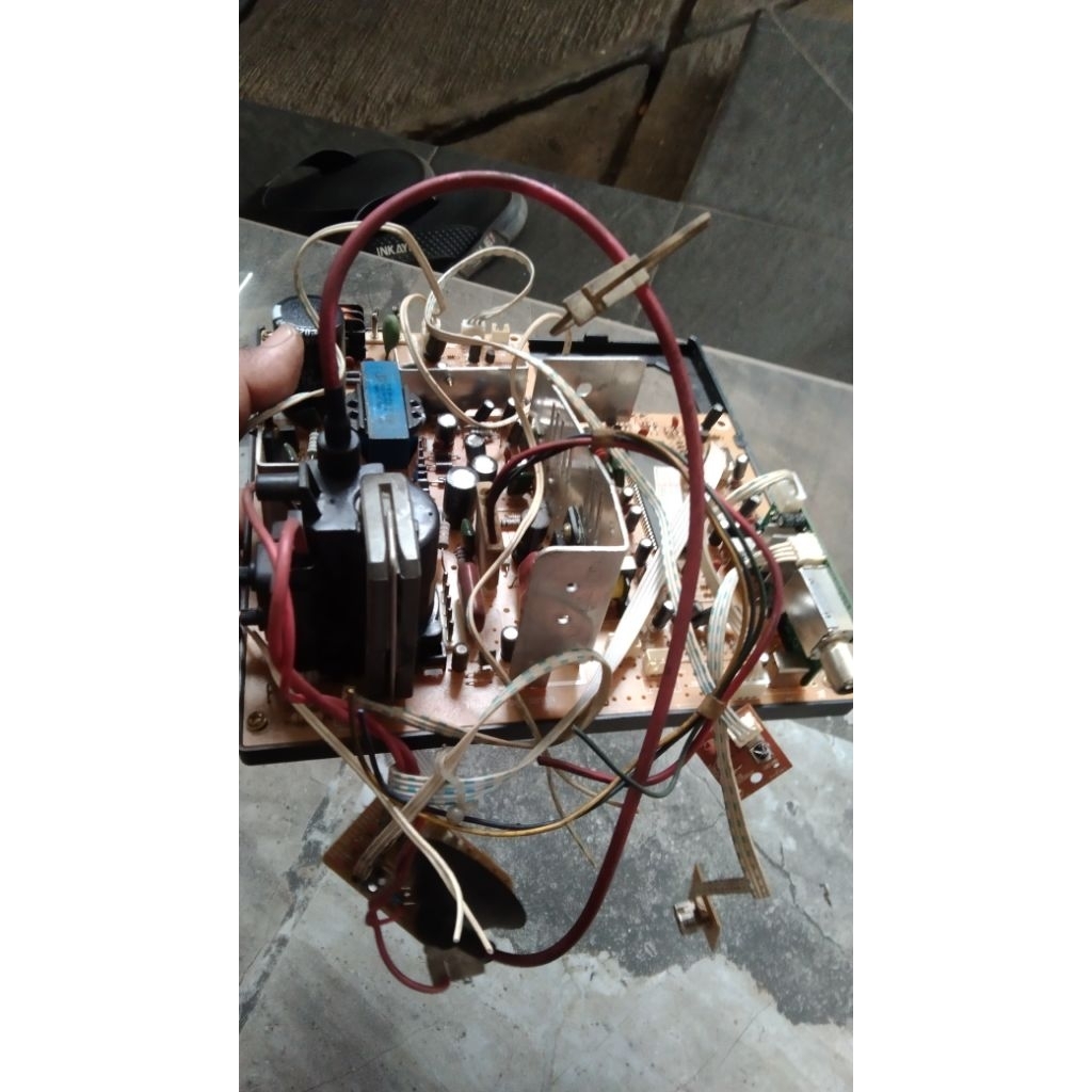 MESIN TV TABUNG CHINA KONDISI GAMBLING MESIN TV TABUNG 14 - 21IN CINA MESIN TV