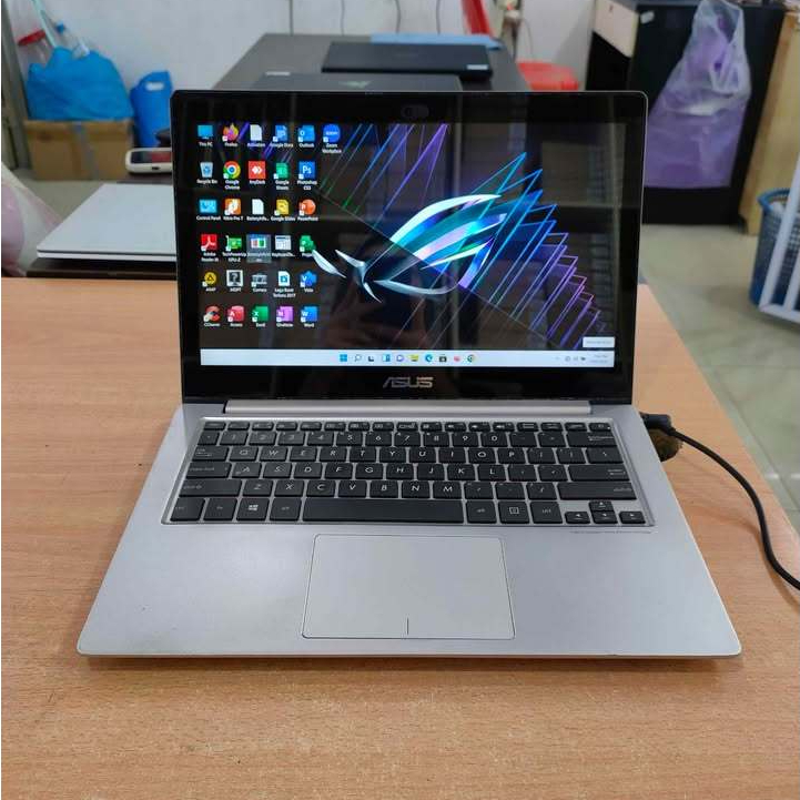 Laptop ASUS Zenbook UX303LNB / Core i7 Gen 5 / VGA Nvidia 840M / Touchscreen