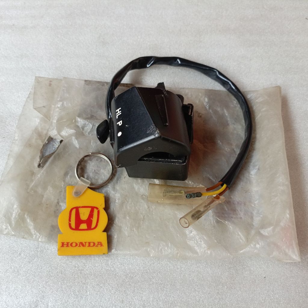 SWITCH HOLDER SAKLAR KANAN HONDA ASTREA STAR PRIMA ENGKEL ORIGINAL