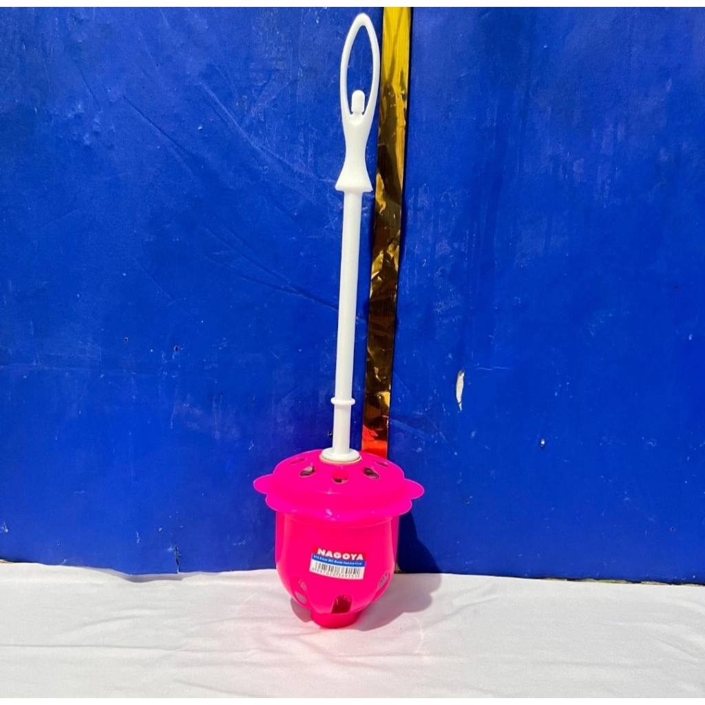 Sikat WC Cup Nagoya – Bersih Kilat, Gagang Nyaman, Toilet Selalu Wangi